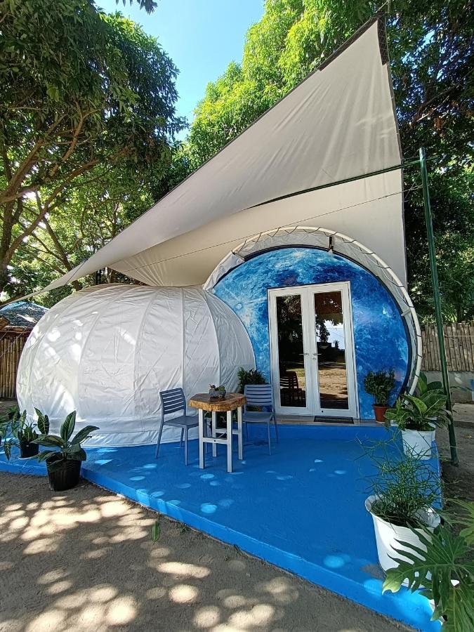 Zamboanguita  Shenanigans Glamping Resort מראה חיצוני תמונה