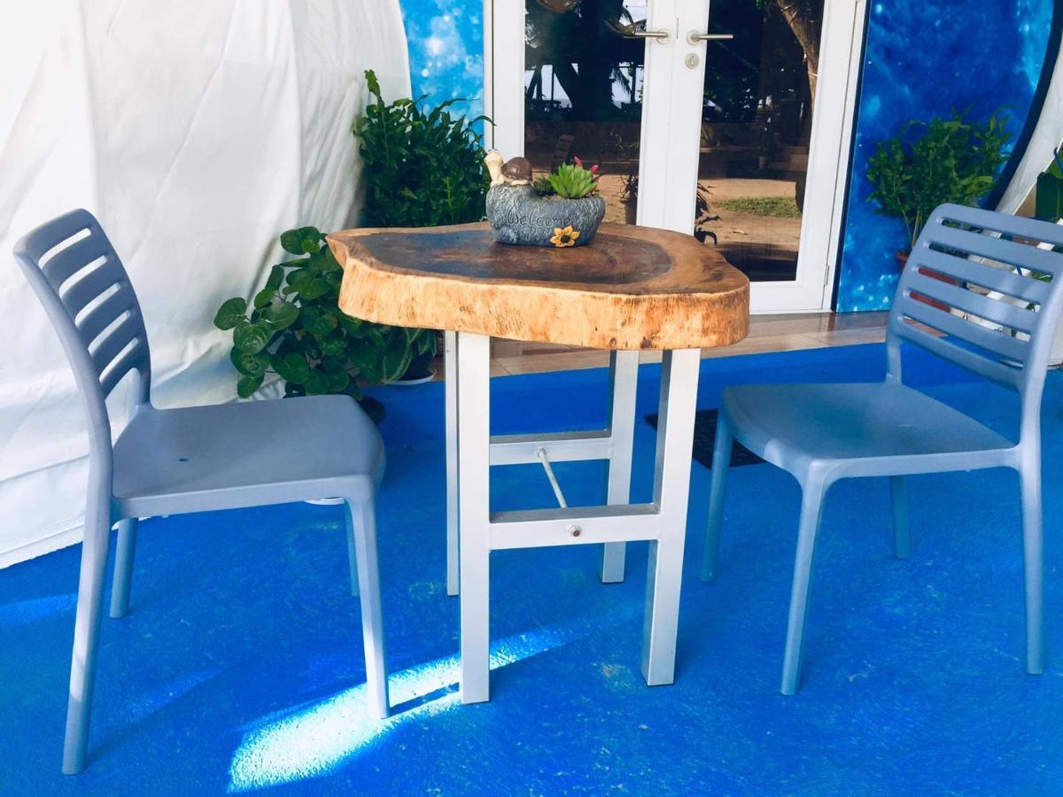 Zamboanguita  Shenanigans Glamping Resort מראה חיצוני תמונה