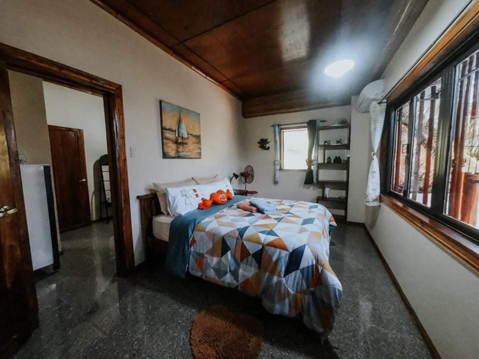 Zamboanguita  Shenanigans Glamping Resort מראה חיצוני תמונה